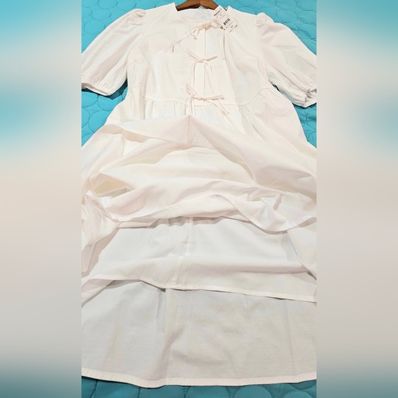 Pretty Garden White Babydoll Puff Sleeves‎ Dress w Pockets Size M NWT - Picture 5 of 12